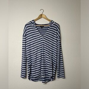 Banana Republic Heather Blue & White Striped Pullover Size Medium